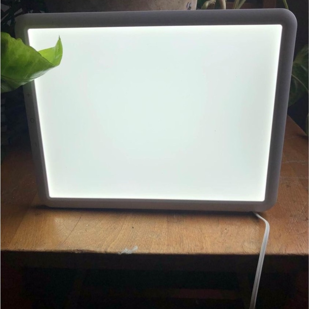 TaoTronics Light Therapy - Picture 2 of 8